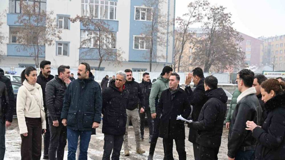 Ağrı Emniyet M&uuml;d&uuml;r&uuml; &Ouml;nder, Nevruz kutlamaları &ouml;ncesi g&uuml;venlik tedbirlerini denetledi
