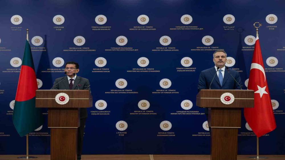 Bakan Fidan: "T&uuml;rkiye bu devam eden haksız savaşta yer almak istememektedir"
