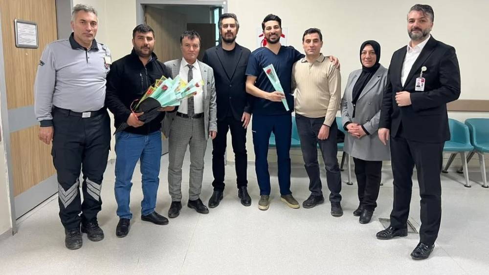 Bayburt&rsquo;ta sağlık &ccedil;alışanlarının 14 Mart Tıp Bayramı kutlandı
