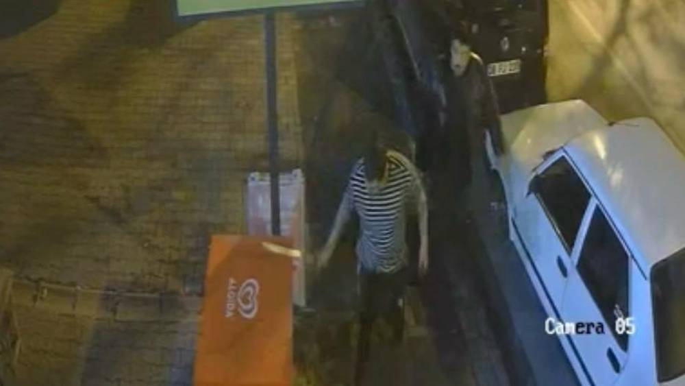 Kayseri&rsquo;de 2 kişinin yaralandığı bı&ccedil;aklı kavga kamerada
