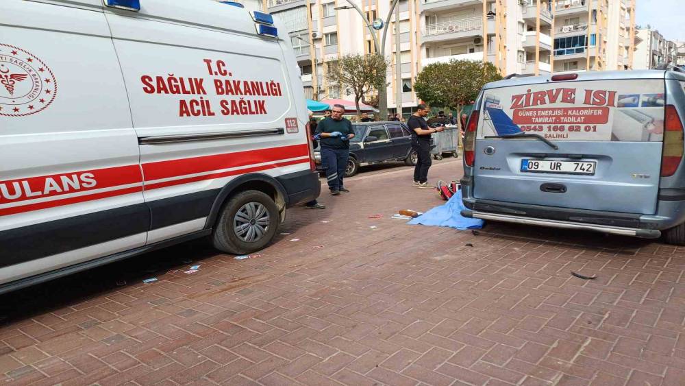 Manisa&rsquo;da feci kaza: 17 yaşındaki lise &ouml;ğrencisi hayatını kaybetti
