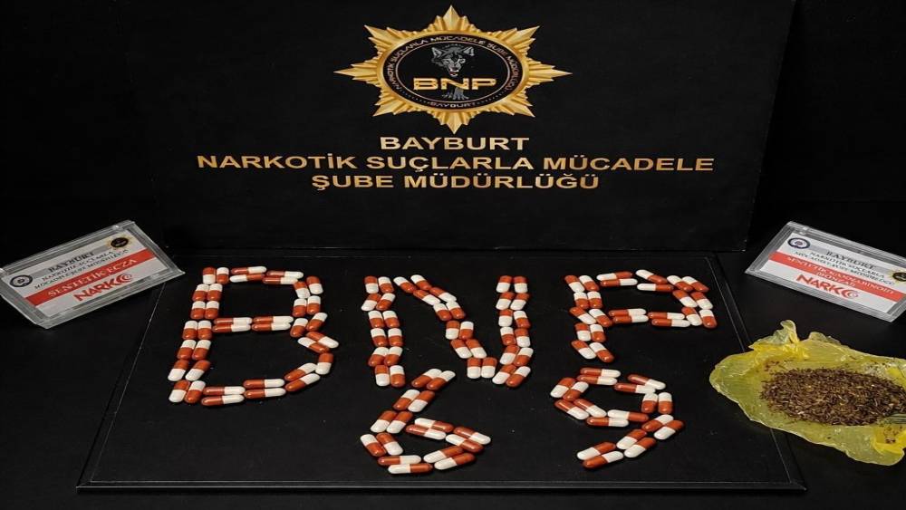 Bayburt&rsquo;ta uyuşturucuyla m&uuml;cadele s&uuml;r&uuml;yor
