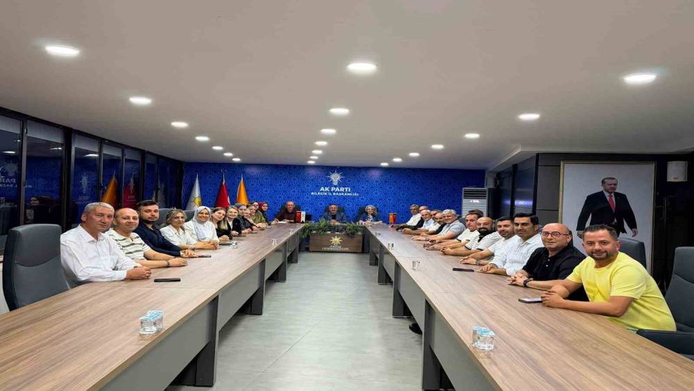 15 Temmuz hazırlıkları AK Parti&rsquo;de masaya yatırıldı
