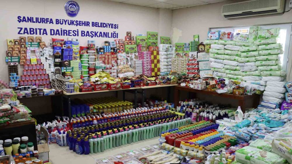Şanlıurfa&rsquo;da zabıta, market raflarını mercek altına aldı
