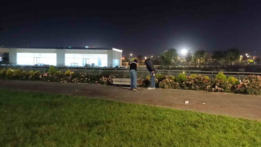 Kayseri&rsquo;de bı&ccedil;aklı-yumruklu kavga: 2 yaralı
