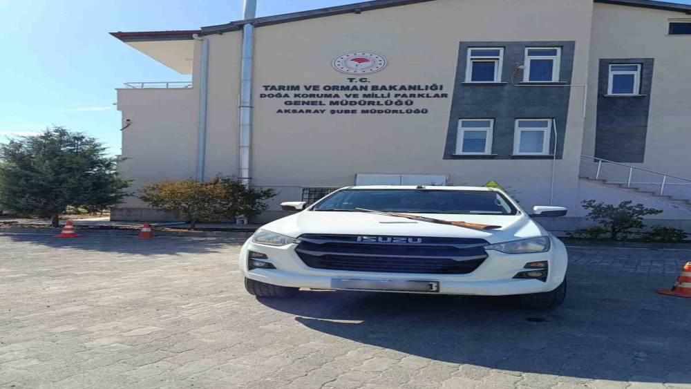 Aksaray&rsquo;da belgesiz avcının t&uuml;feğine el kondu
