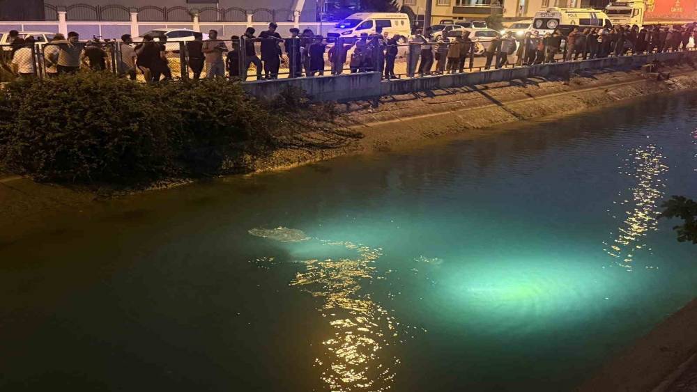 12 yaşındaki &ccedil;ocuk serinlemek i&ccedil;in girdiği kanalda boğuldu
