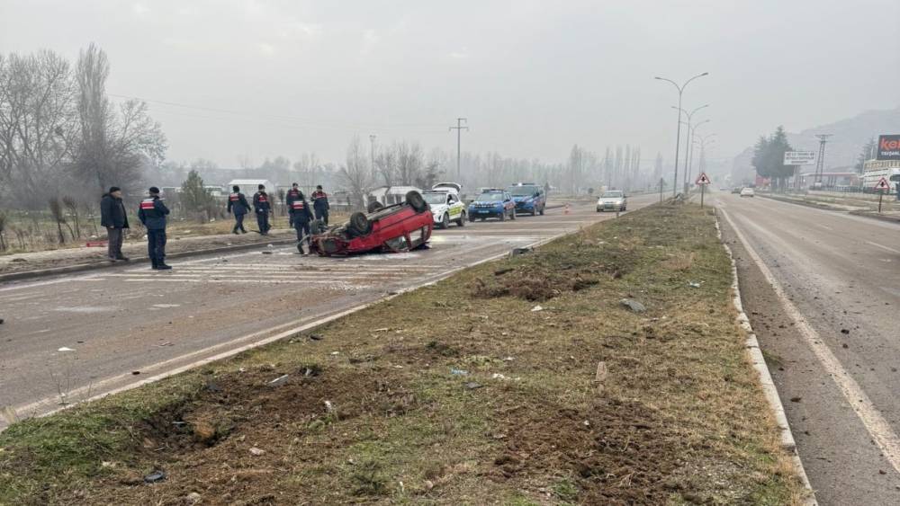 Tavşanlı&rsquo;da otomobil takla attı: 1 yaralı
