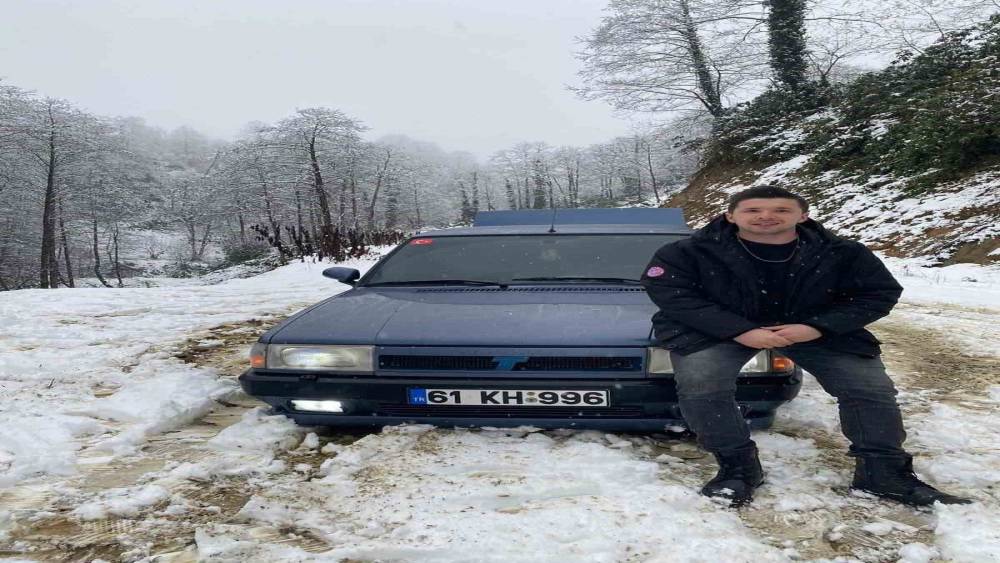 Giresun&rsquo;da kazada ara&ccedil;tan fırlayan s&uuml;r&uuml;c&uuml; hayatını kaybetti
