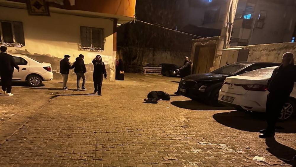 Cizre&rsquo;de silahlı saldırgan tutuklandı
