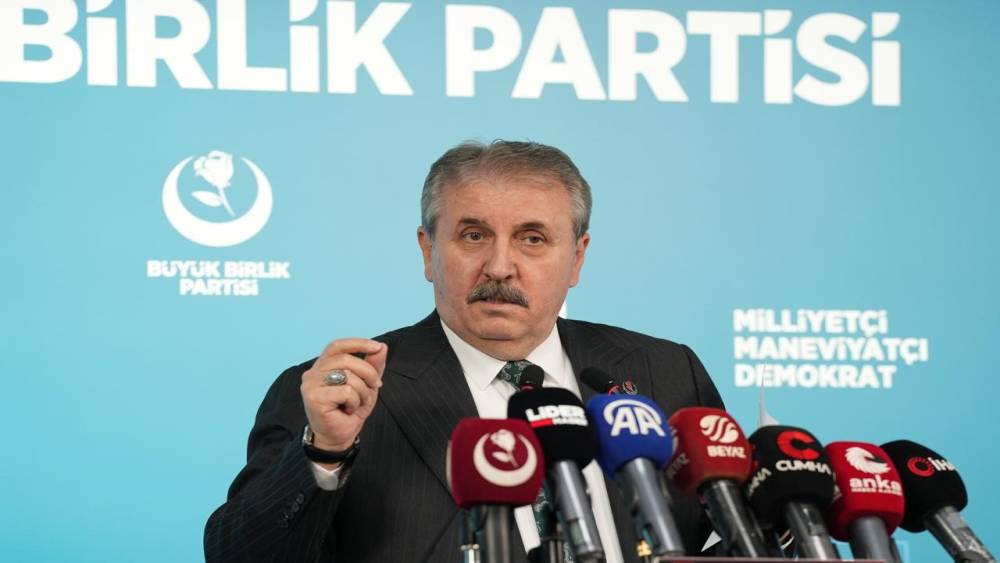 BBP Genel Başkanı Destici: "PKK&rsquo;nın siyasi uzantıları, T&uuml;rk siyasetini enfekte etmeye ve a&ccedil;ık provokasyonlarına devam etmektedir"
