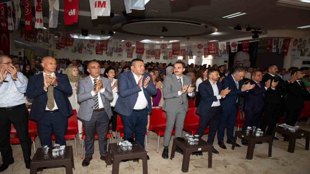 Sarıg&ouml;l MHP İl&ccedil;e Başkanlığına Ahmet Serdar Dikmen se&ccedil;ildi
