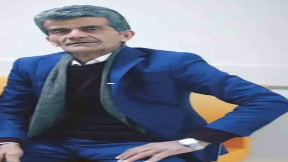 Oğlunun bı&ccedil;akladığı 70 yaşındaki baba hayatını kaybetti
