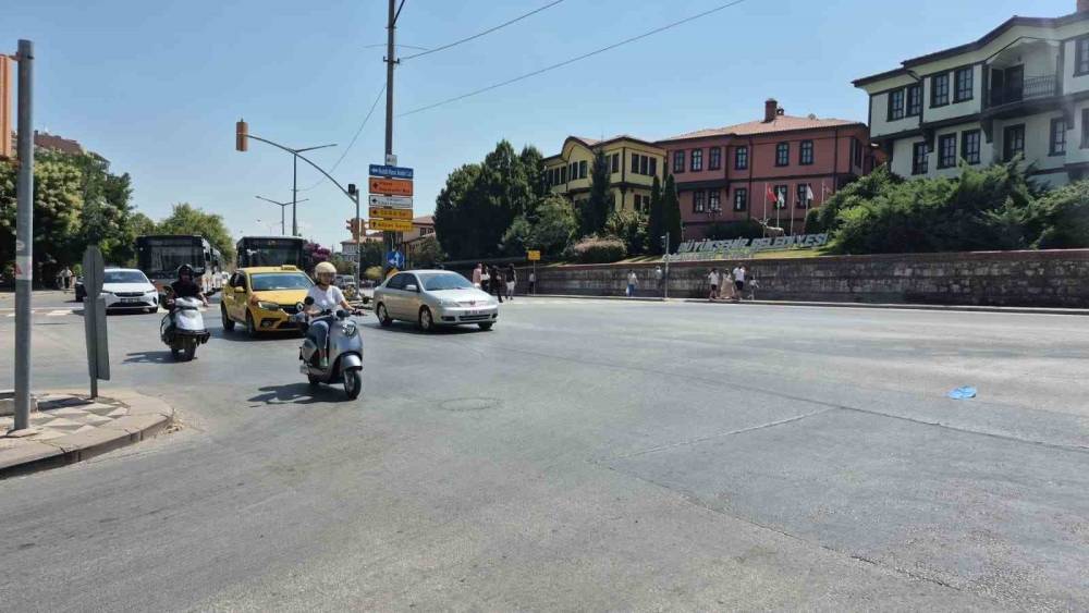 Araba kiralamalarda yeni d&ouml;nemden esnaf memnun
