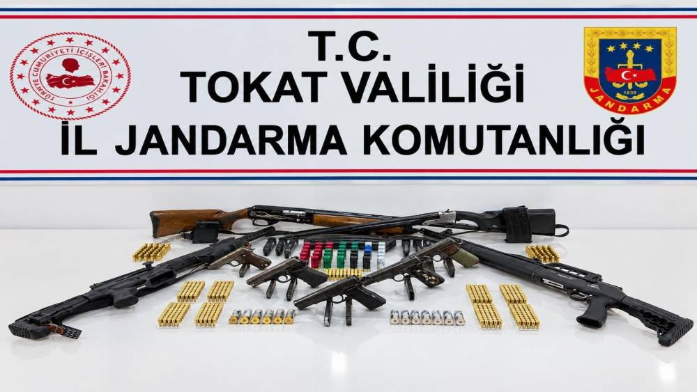 Tokat&rsquo;ta ruhsatsız silah ve m&uuml;himmat ele ge&ccedil;irildi
