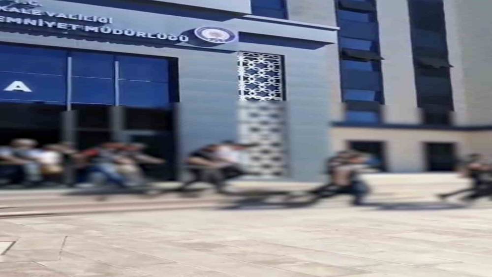 &Ccedil;anakkale&rsquo;de huzur uygulamlarında 15 ş&uuml;pheli tutuklandı
