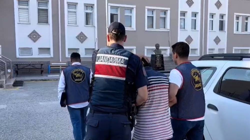Ankara&rsquo;da 13 yıl 4 ay kesinleşmiş hapis cezası bulunan FET&Ouml; h&uuml;k&uuml;ml&uuml;s&uuml; yakalandı
