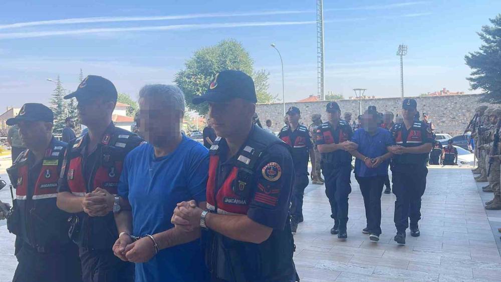 18 yıl sonra yeniden a&ccedil;ılan cinayet dosyasında 4 tutuklama
