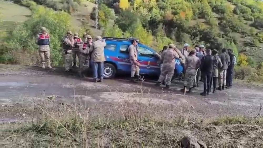 Şenkaya&rsquo;da su tartışması: Mahkeme s&uuml;reci devam ederken &ccedil;alışma yapıldığı iddia edildi
