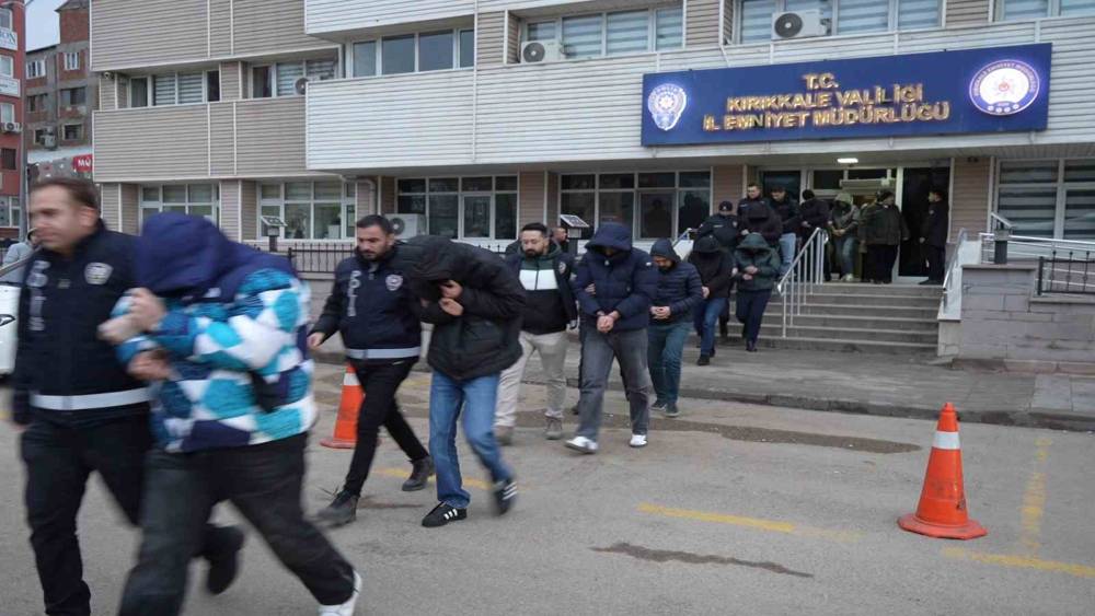 18 aylık takiple 2.6 milyar liralık yasa dışı bahis ağı &ccedil;&ouml;kertildi: 25 g&ouml;zaltı
