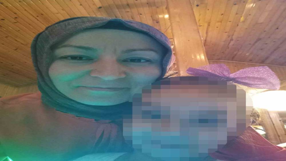 Simav&rsquo;da otomobille &ouml;ğrenci servisi &ccedil;arpıştı: 1 &ouml;l&uuml;, 1 yaralı
