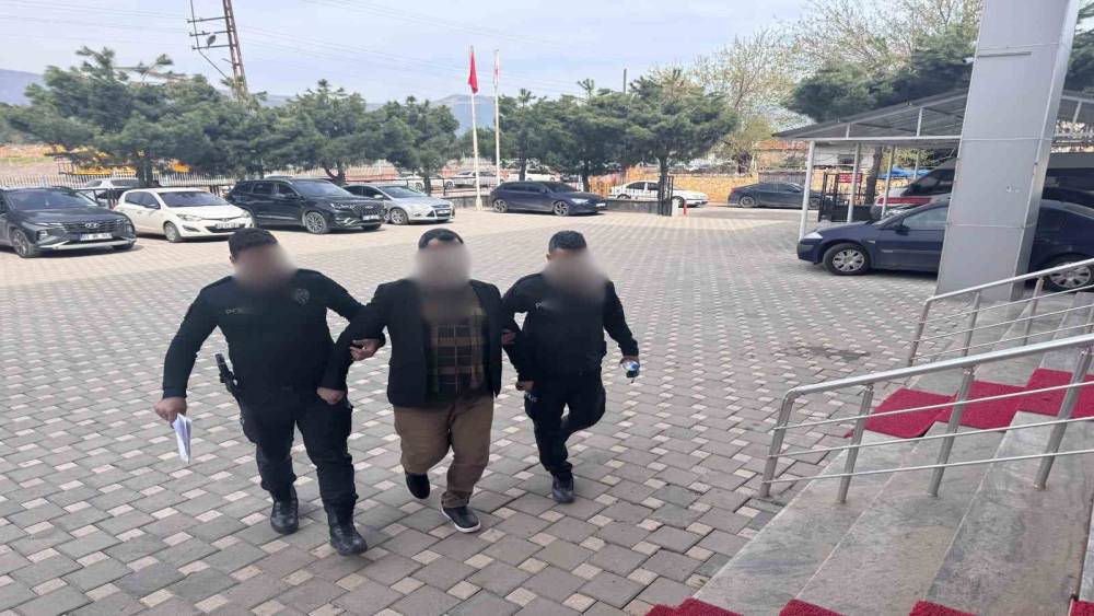 "Okullar değil yargı makamları hedef alınmalı" diyen şahıs g&ouml;zaltına alındı
