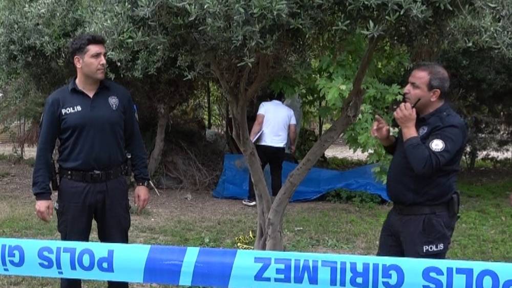 Antalya&rsquo;da bir kişi ağa&ccedil;lık alanda &ouml;l&uuml; bulundu
