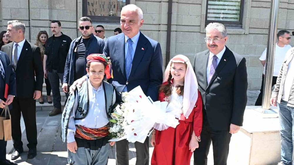 Bakan Ersoy&rsquo;dan Eskişehir Valiliği&rsquo;ne ziyaret
