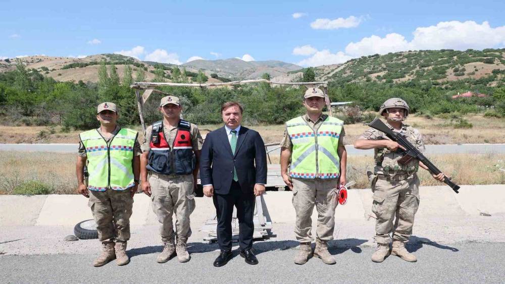 Vali Aydoğdu&rsquo;dan jandarma personeline asayiş noktasında ziyaret
