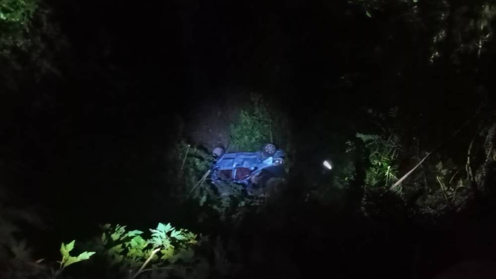 Otomobilde u&ccedil;urumdan u&ccedil;tu: anne, baba ve 3 evladı yaralandı
