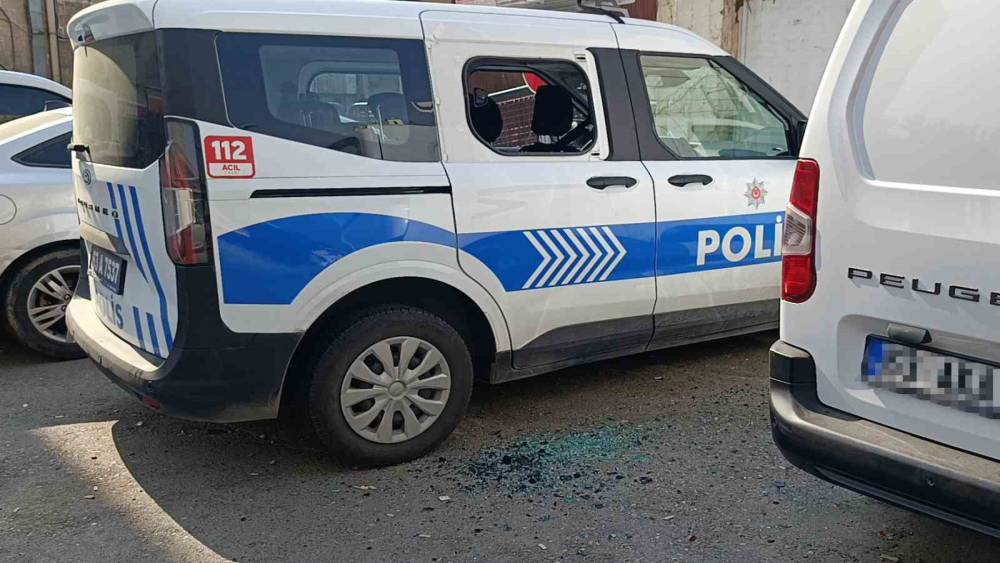 Şanlıurfa&rsquo;da polis aracına zarar veren zanlı tutuklandı
