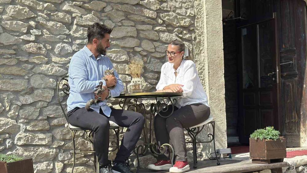 Doğum g&uuml;n&uuml; pastası canından ediyordu

