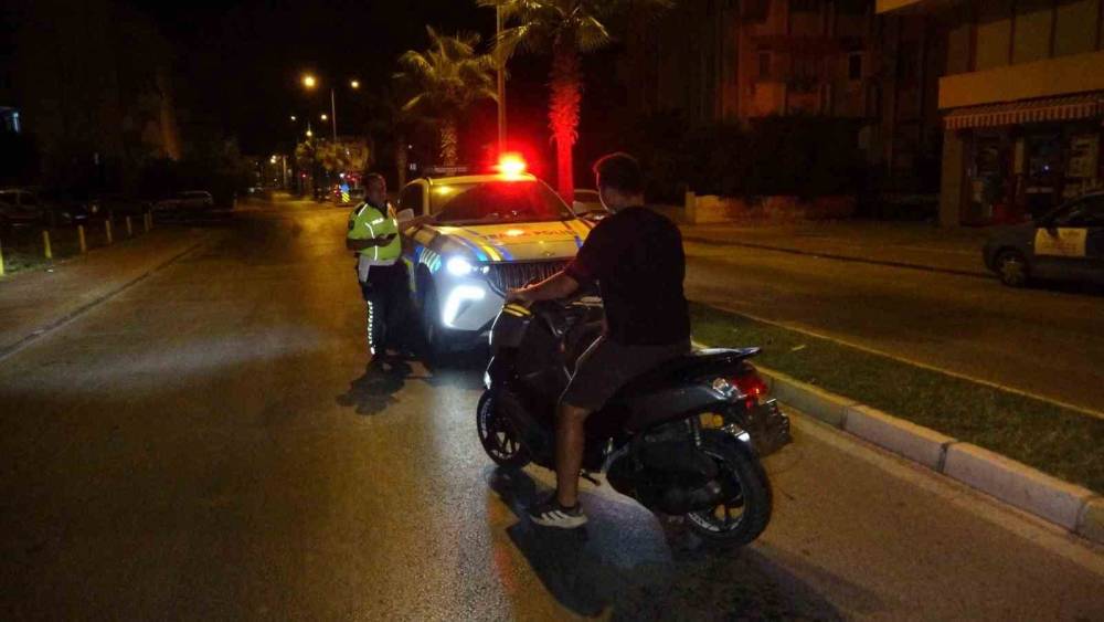 Uygulama yapan ekiplerden ka&ccedil;tı, cezası ağır oldu: 610 bin 168 TL, 180 g&uuml;n trafikten men
