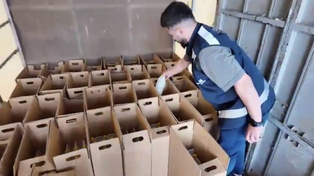 Samsun&rsquo;da 1 ton 122 litre etil alkol ele ge&ccedil;irildi
