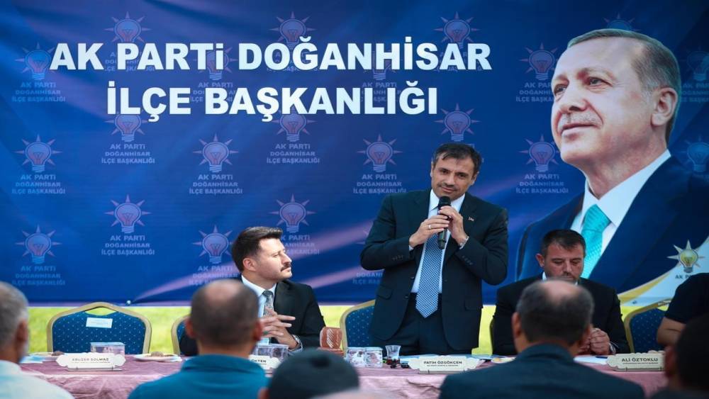 AK Parti Konya İl Başkanı &Ouml;zg&ouml;k&ccedil;en: "Sahada dinliyor, ihtiya&ccedil;ları yerinde tespit ediyoruz"
