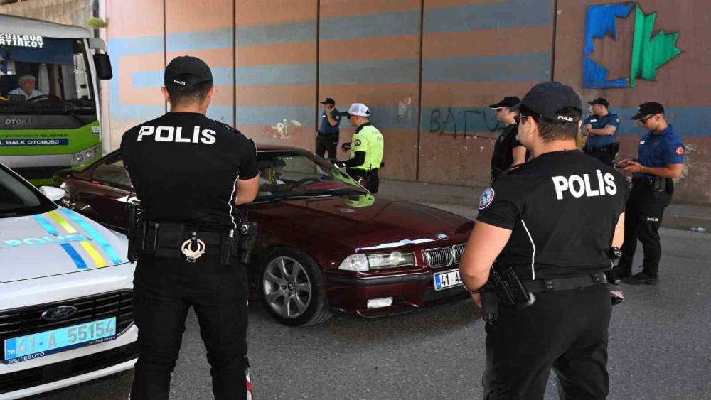 Kocaeli&rsquo;de aranan 50 şahıs yakalandı
