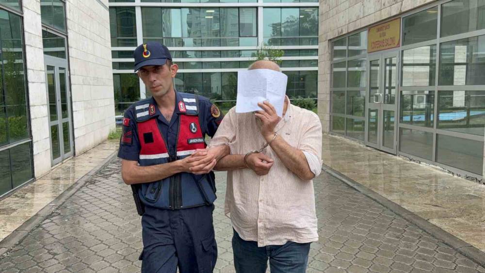 Bor&ccedil; meselesi y&uuml;z&uuml;nden pide salonuna t&uuml;fekli saldırı
