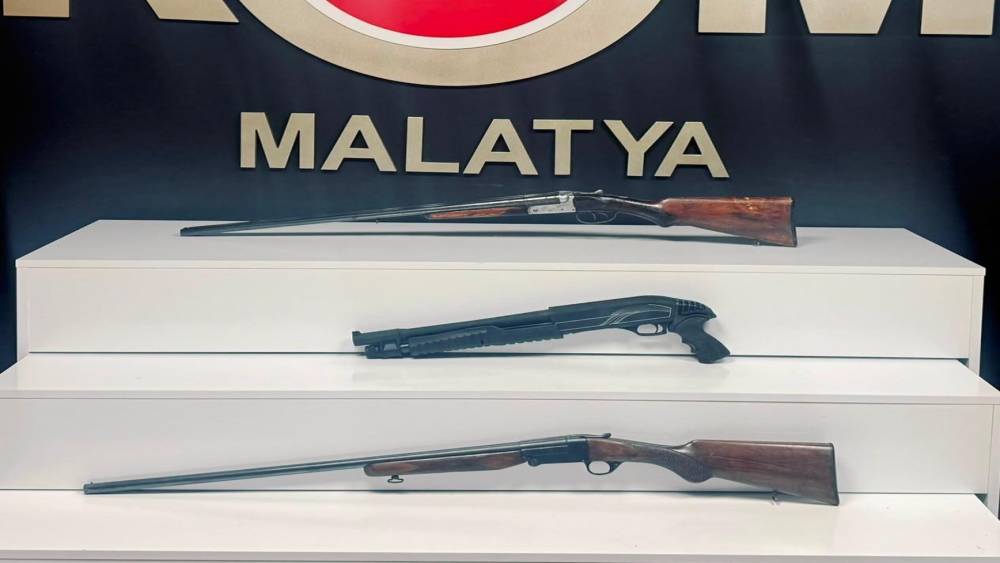 Malatya&rsquo;da yasa dışı silah ticareti operasyonu: 3 g&ouml;zaltı
