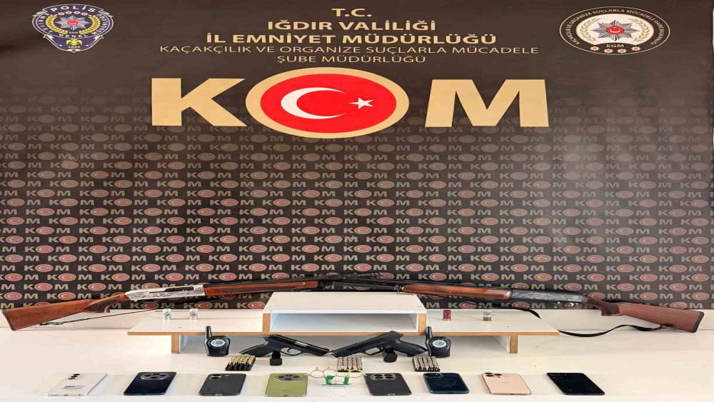 Iğdır merkezli 7 ilde "Sokaklar G&uuml;vende Iğdır" operasyonu: 12 g&ouml;zaltı
