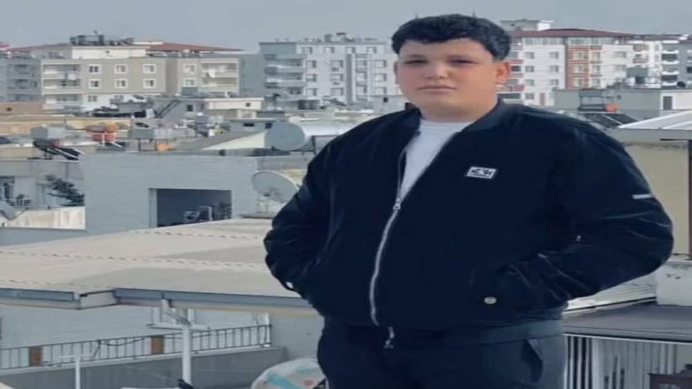 Motosiklet kazasında yaralanan 15 yaşındaki &ccedil;ocuk hayatını kaybetti
