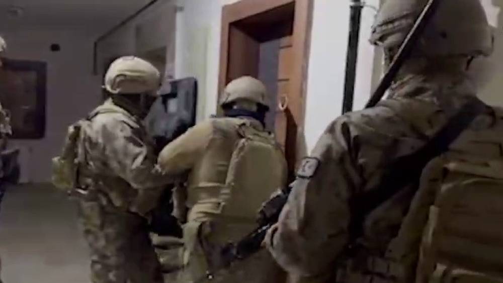 Adıyaman&rsquo;da silah operasyonu: 7 g&ouml;zaltı
