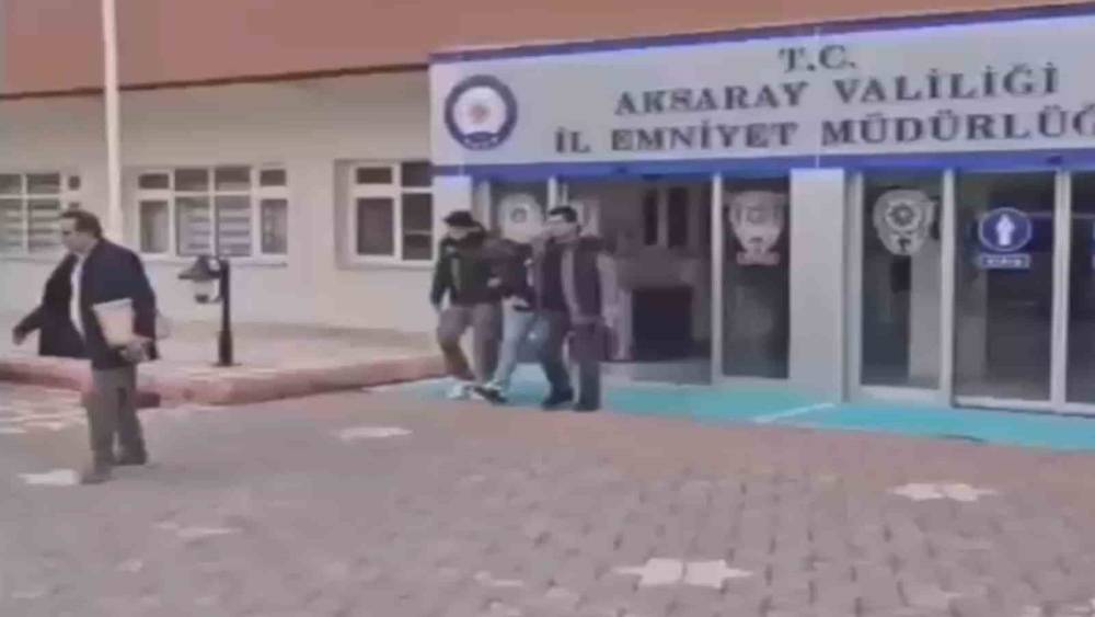 16 yaşındaki &ccedil;ocuk babasının hesabından 1,5 milyon kredi &ccedil;ekip dolandırıcıya kaptırdı
