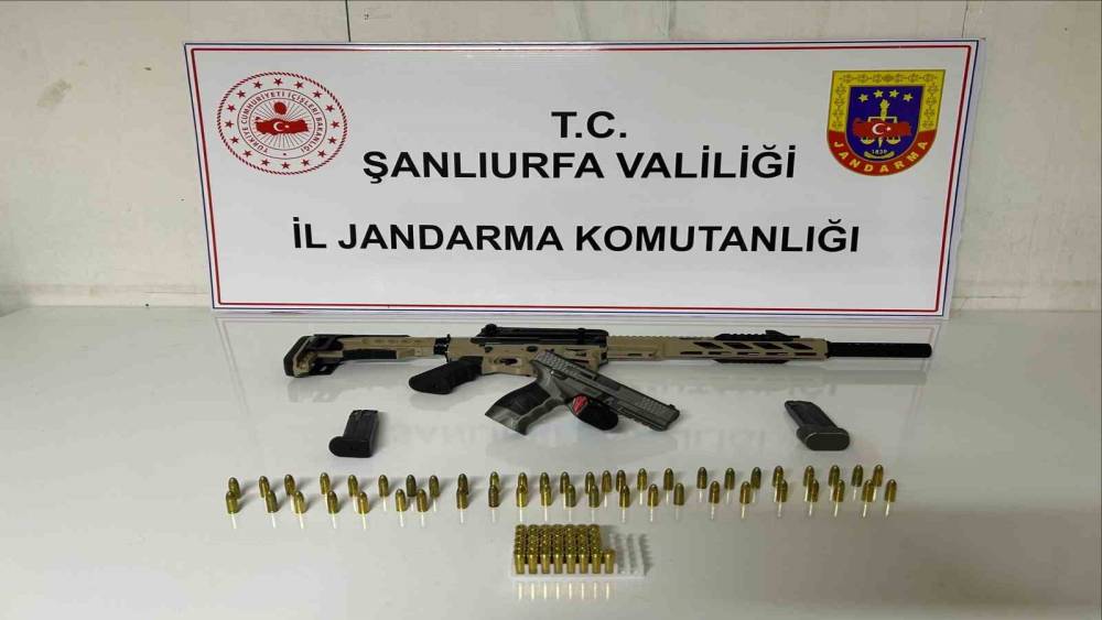 Siverek&rsquo;te 17 yıl 6 ay hapis cezası bulunan firari yakalandı
