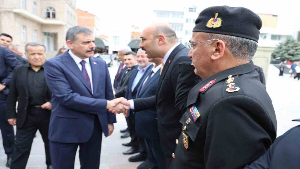 İ&ccedil;işleri Bakanı &Ccedil;ift&ccedil;i Aksaray&rsquo;da
