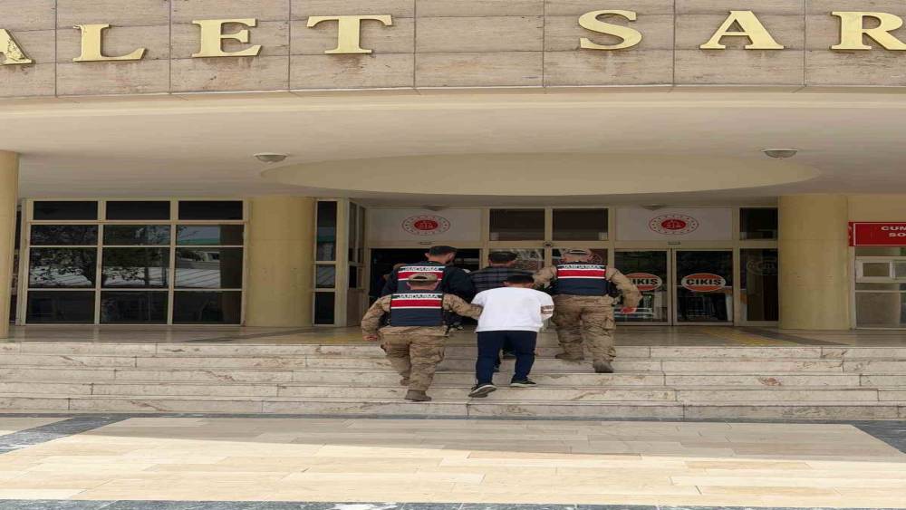 Provokatif i&ccedil;eriklerin yer aldığı sosyal medya grubunun kurucusu tutuklandı
