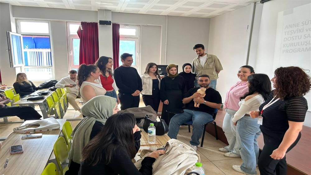 BEUN Sağlık Bilimleri Fak&uuml;ltesinde 96 &ouml;ğrenciye emzirme danışmanlığı eğitimi
