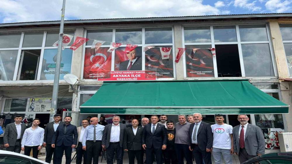 MHP Akyaka&rsquo;da g&uuml;ven tazeledi: Erhan Aktaş yeniden il&ccedil;e başkanı se&ccedil;ildi
