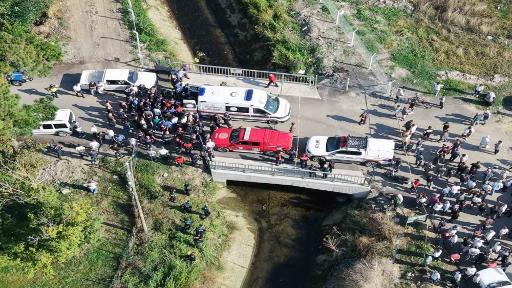 Bafra&rsquo;da sulama kanalına d&uuml;şen otomobilde kaybolan gen&ccedil;ten acı haber
