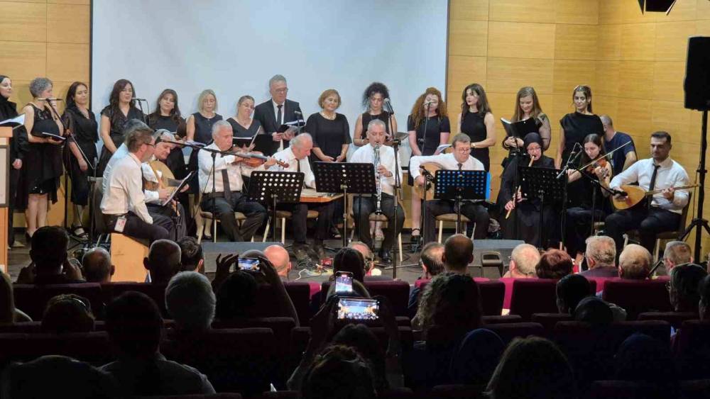Beyaz &ouml;nl&uuml;klerin bu kez re&ccedil;etesi m&uuml;zik oldu
