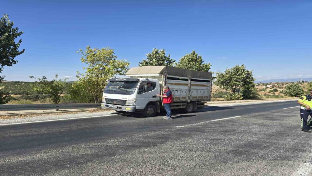 Uşak&rsquo;ta hayvan hastalıklarına karşı yol kontrolleri s&uuml;r&uuml;yor
